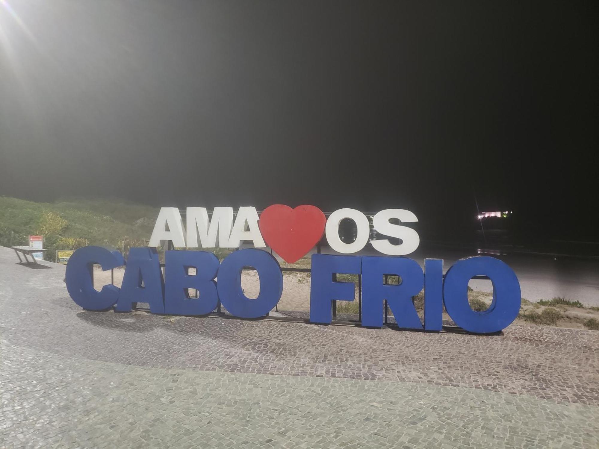 Apto Cabo Frio Rj Mobiliado Ha 170 Metros Da Praia Do Forte Com Wi-Fi E Garagem Coberta エクステリア 写真